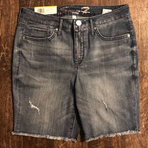 NWT Seven7 Bermuda shorts